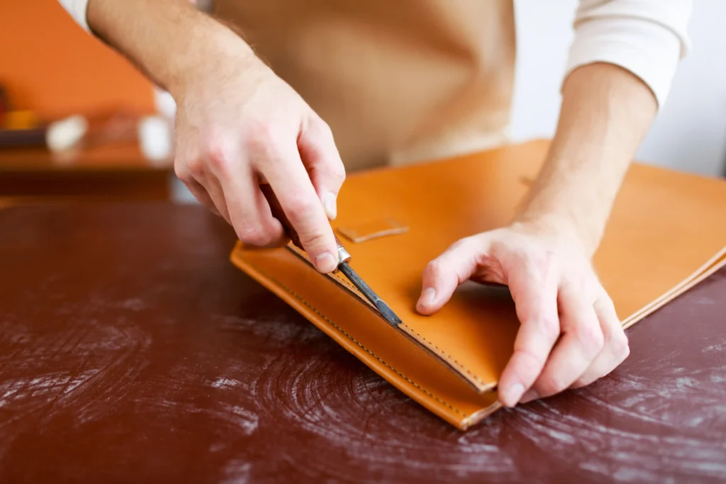 custom leather bags with logo